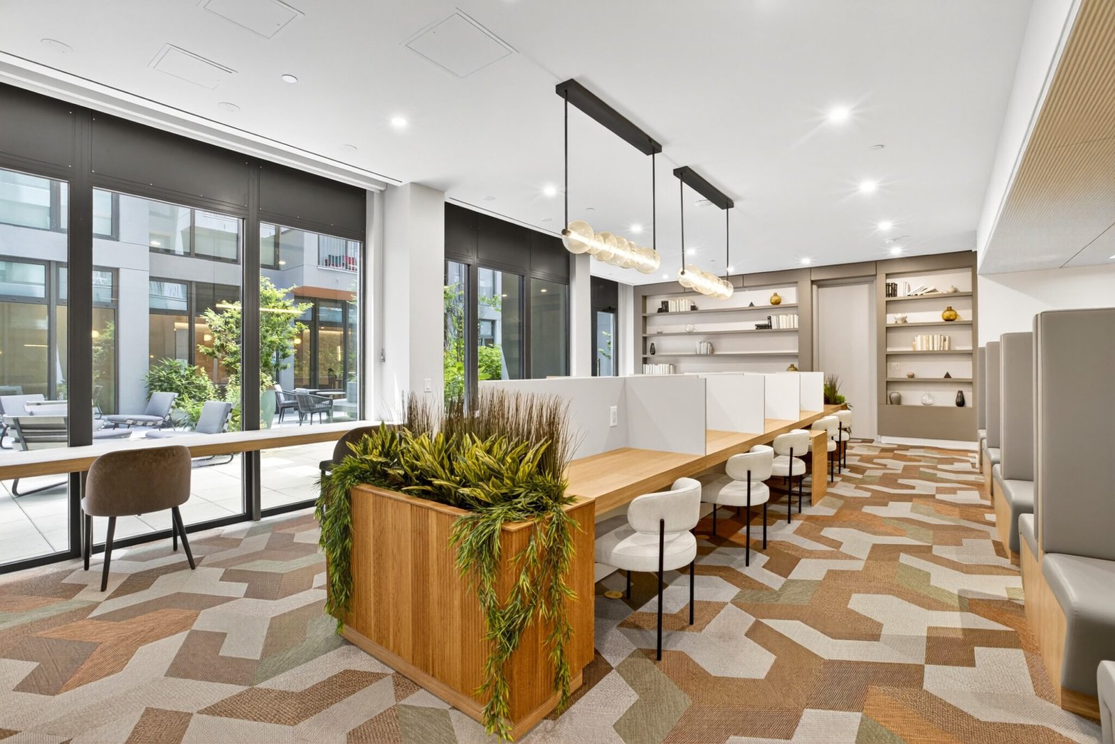 555 broadway, bklyn a7300137